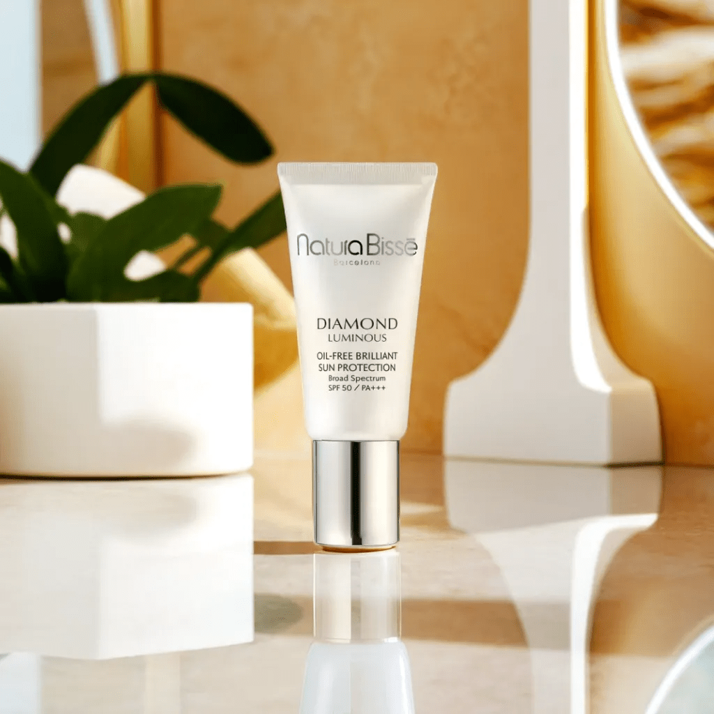 Diamond Luminous SPF50 PA+++ Oil Free Brilliant Sun de Natura Bissé thumbnail