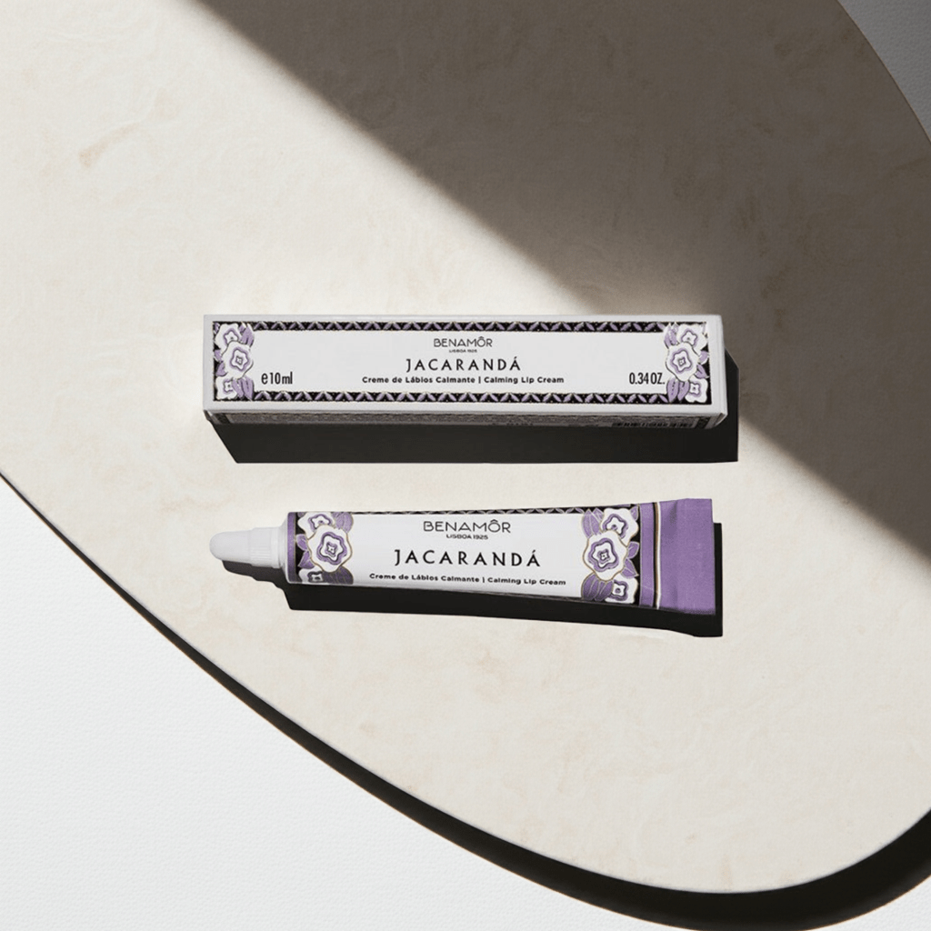 Jacarandá. Crema de Labios Calmante - BENAMÔR - Benamor