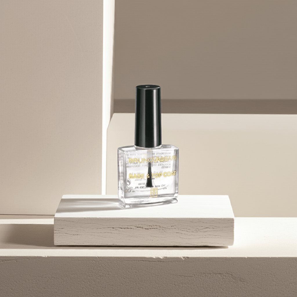Base and Top Coat - Maquillaje de Bruno Vassari thumbnail
