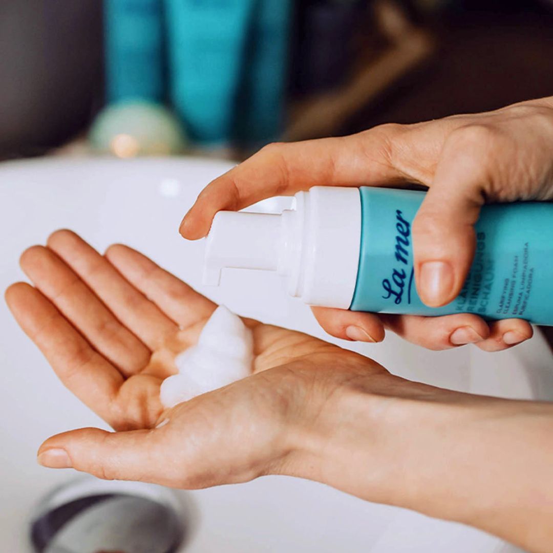 EspumaLimpiadoraPurificadora_Conperfume_-CleansingdeLamer_15a6b7e2-d56c-470f-9ff2-0f4a33d3bb4d.jpg