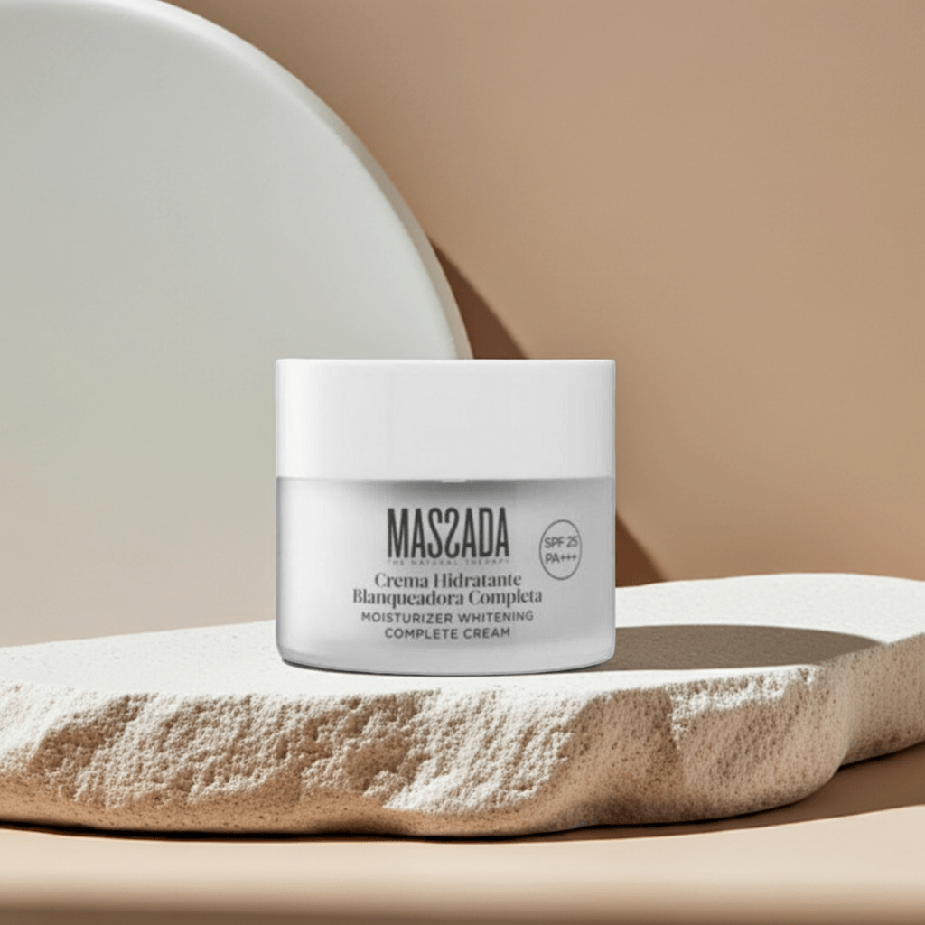 Whitening. Crema Hidratante Blanqueadora Completa - Massada - Massada