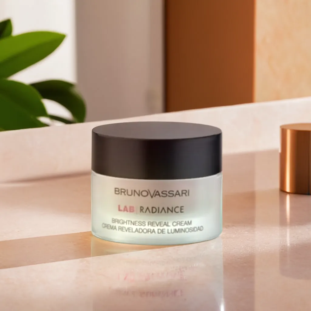 LAB Radiance. Brightness Reveal cream - BRUNO VASSARI thumbnail