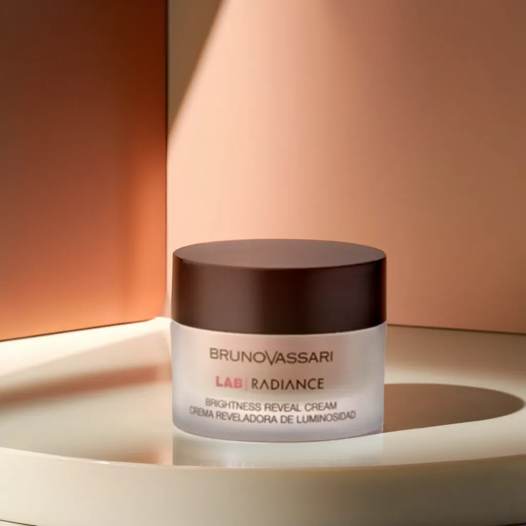 LAB Radiance. Brightness Reveal cream - BRUNO VASSARI thumbnail