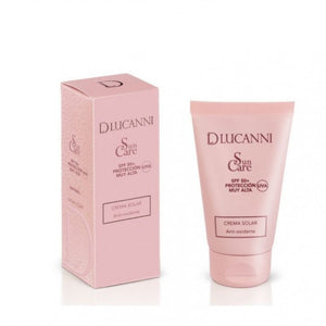Paso 8: Protector solar — Sun Care SPF50+ de D'Lucanni de D'Lucanni