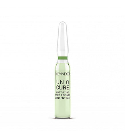 Uniqcure. Mattifying Pore Refiner - SKEYNDOR